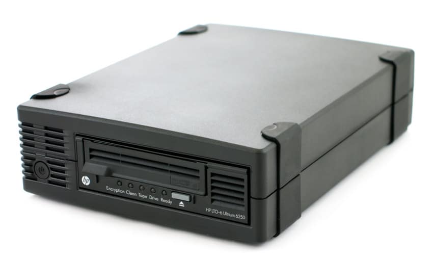 StorageReview-HP-StorEver-LTO-6-Ultrium-6250 HPE LTO Kaset Okuyucu